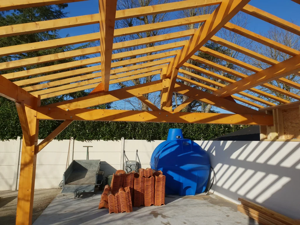 Réalisation charpente, JMCO, menuisier à Rochetrejoux